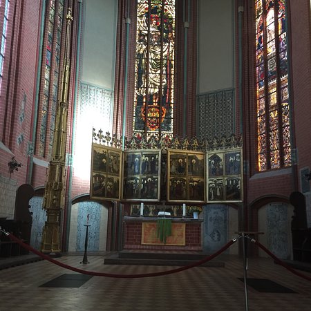 https://mdw-travel-data-us-east-1.s3.amazonaws.com/img/country/Germany/Rostock-Art-Museum/img_03.jpg