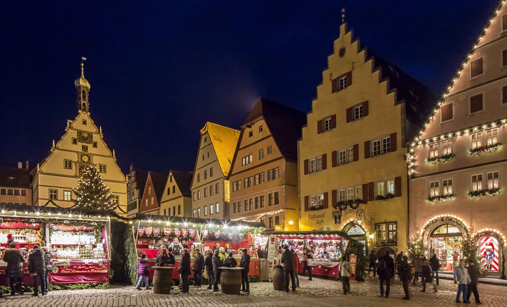 https://mdw-travel-data-us-east-1.s3.amazonaws.com/img/country/Germany/Rothenburg-Christmas-Market/img_03.jpg