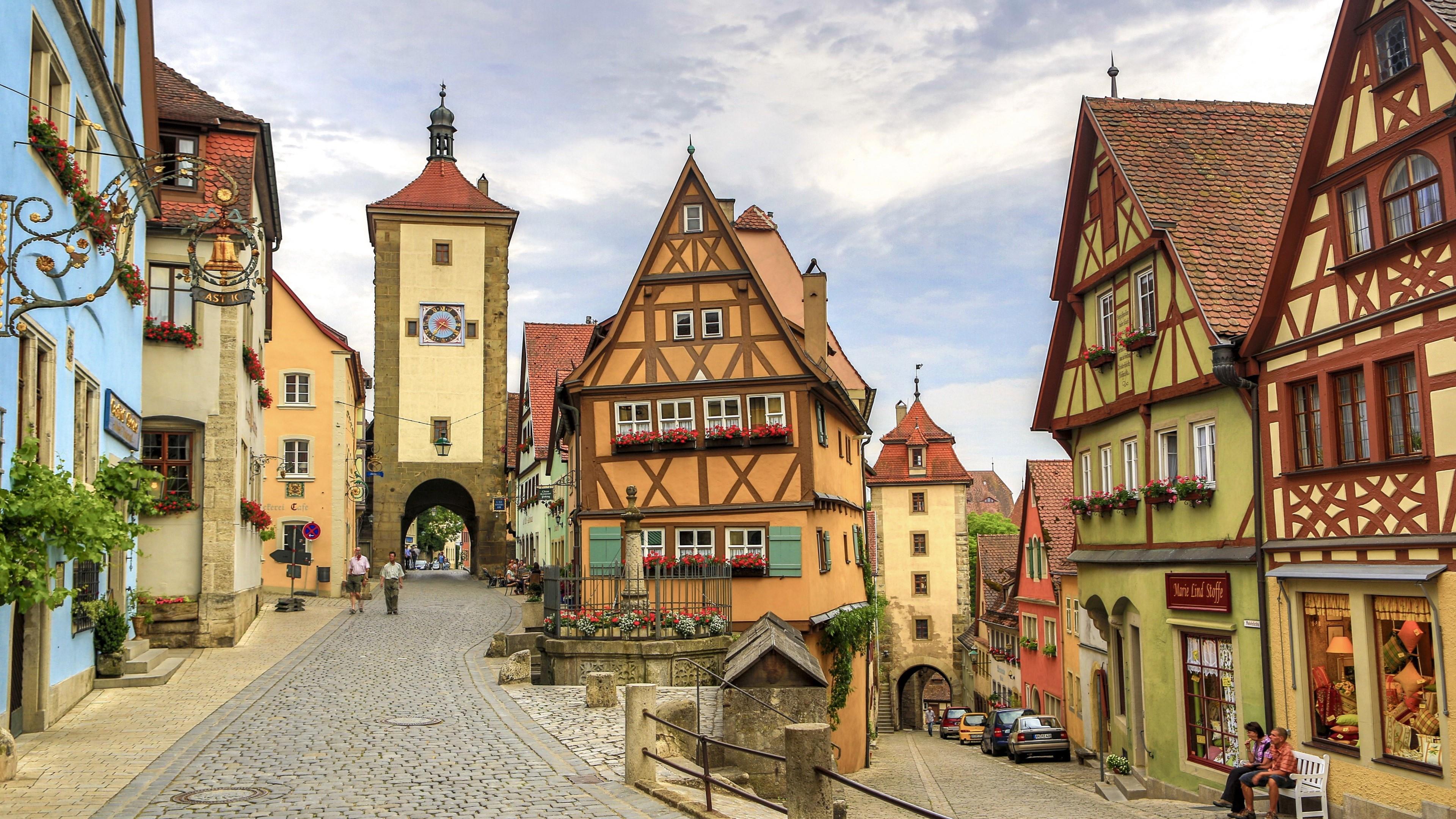 https://mdw-travel-data-us-east-1.s3.amazonaws.com/img/country/Germany/Rothenburg-Town-Wall/img_02.jpg