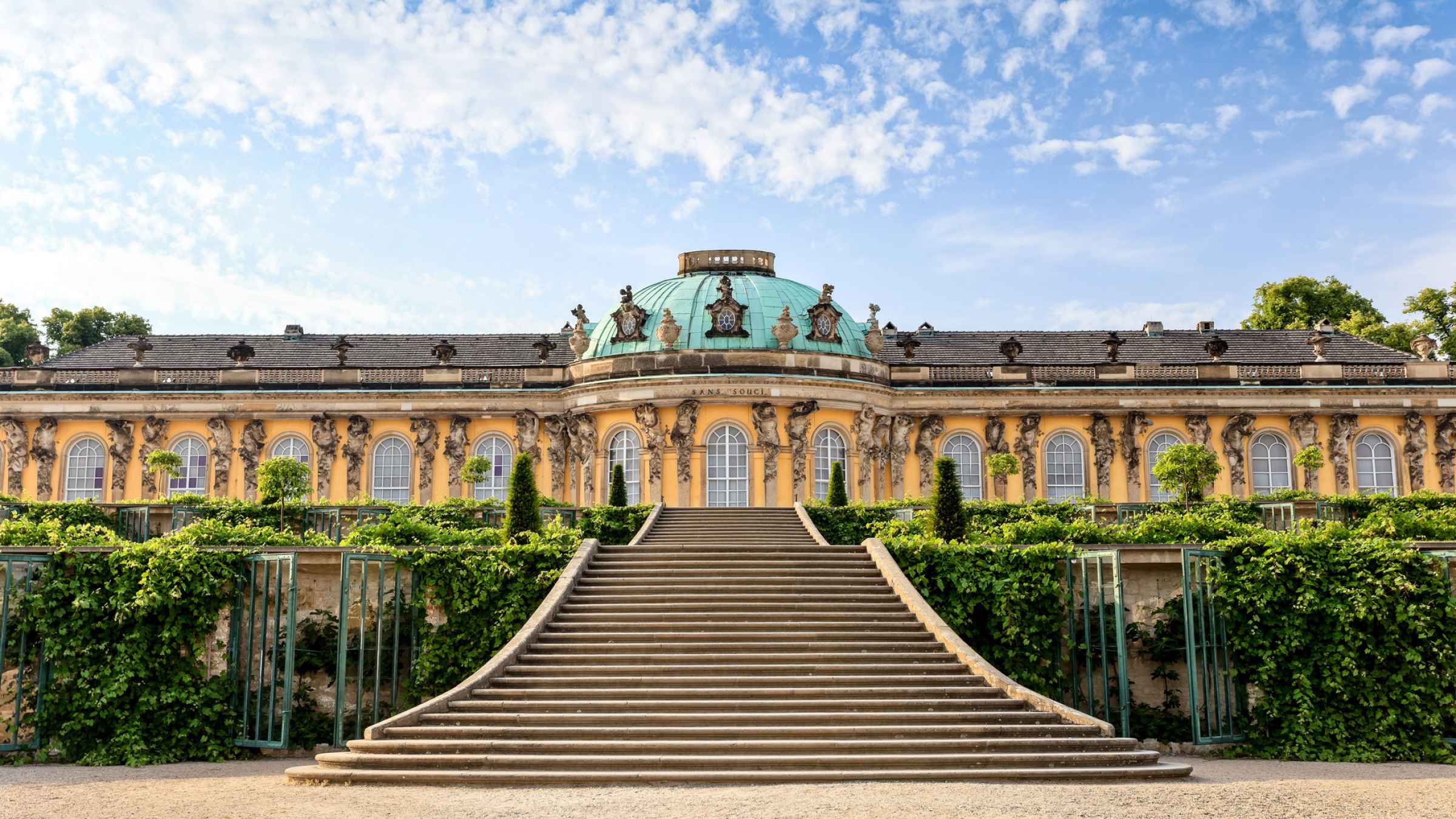 https://mdw-travel-data-us-east-1.s3.amazonaws.com/img/country/Germany/Sanssouci-Palace/img_00.jpg