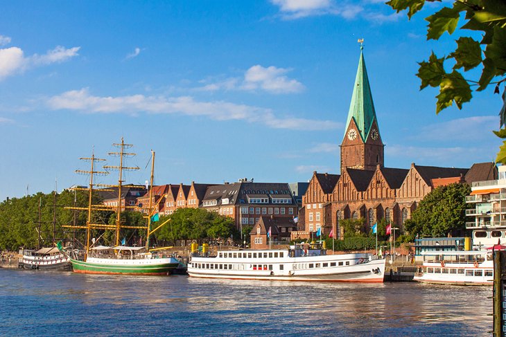 https://mdw-travel-data-us-east-1.s3.amazonaws.com/img/country/Germany/Schlachte/img_02.jpg