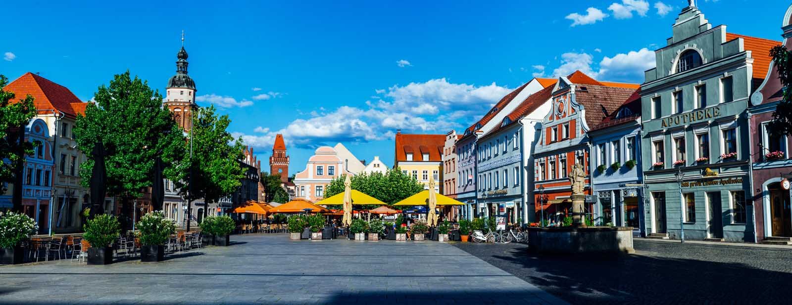 https://mdw-travel-data-us-east-1.s3.amazonaws.com/img/country/Germany/Schloss-Cottbus/img_03.jpg