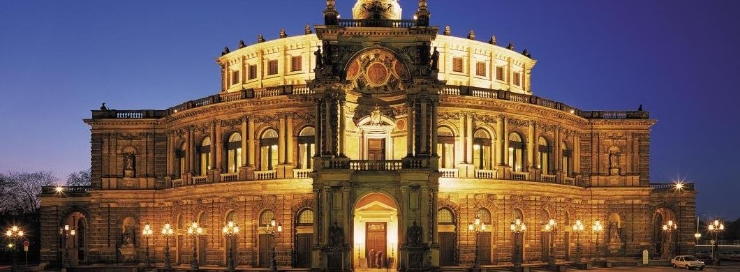 https://mdw-travel-data-us-east-1.s3.amazonaws.com/img/country/Germany/Semperoper/img_03.jpg