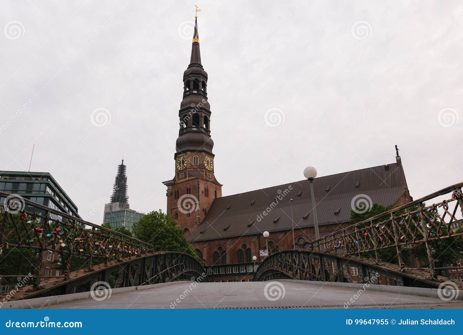 https://mdw-travel-data-us-east-1.s3.amazonaws.com/img/country/Germany/St-Catherines-Church--St-Katharinen-/img_02.jpg