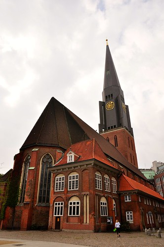 https://mdw-travel-data-us-east-1.s3.amazonaws.com/img/country/Germany/St-Jamess-Church/img_03.jpg