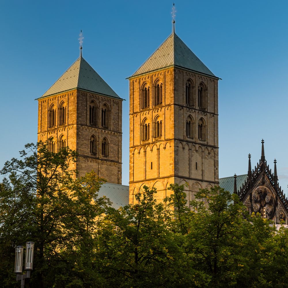 https://mdw-travel-data-us-east-1.s3.amazonaws.com/img/country/Germany/St-Paulus-Dom/img_00.jpg