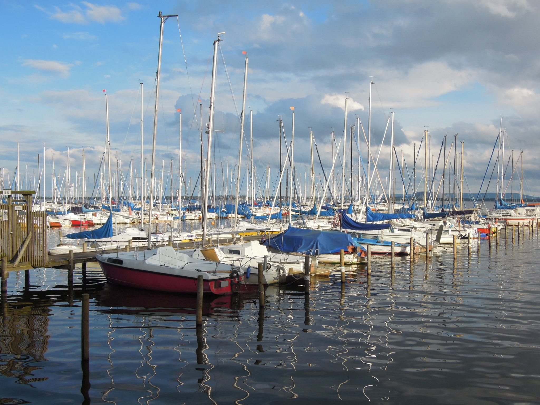 https://mdw-travel-data-us-east-1.s3.amazonaws.com/img/country/Germany/Steinhuder-Meer/img_01.jpg
