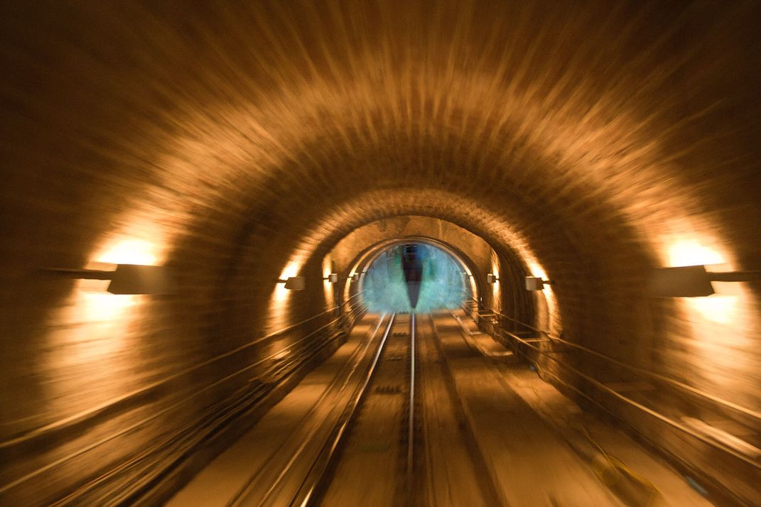 https://mdw-travel-data-us-east-1.s3.amazonaws.com/img/country/Germany/Time-Tunnel/img_00.jpg