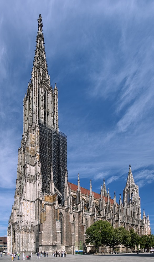 https://mdw-travel-data-us-east-1.s3.amazonaws.com/img/country/Germany/Ulm-Minster/img_00.jpg