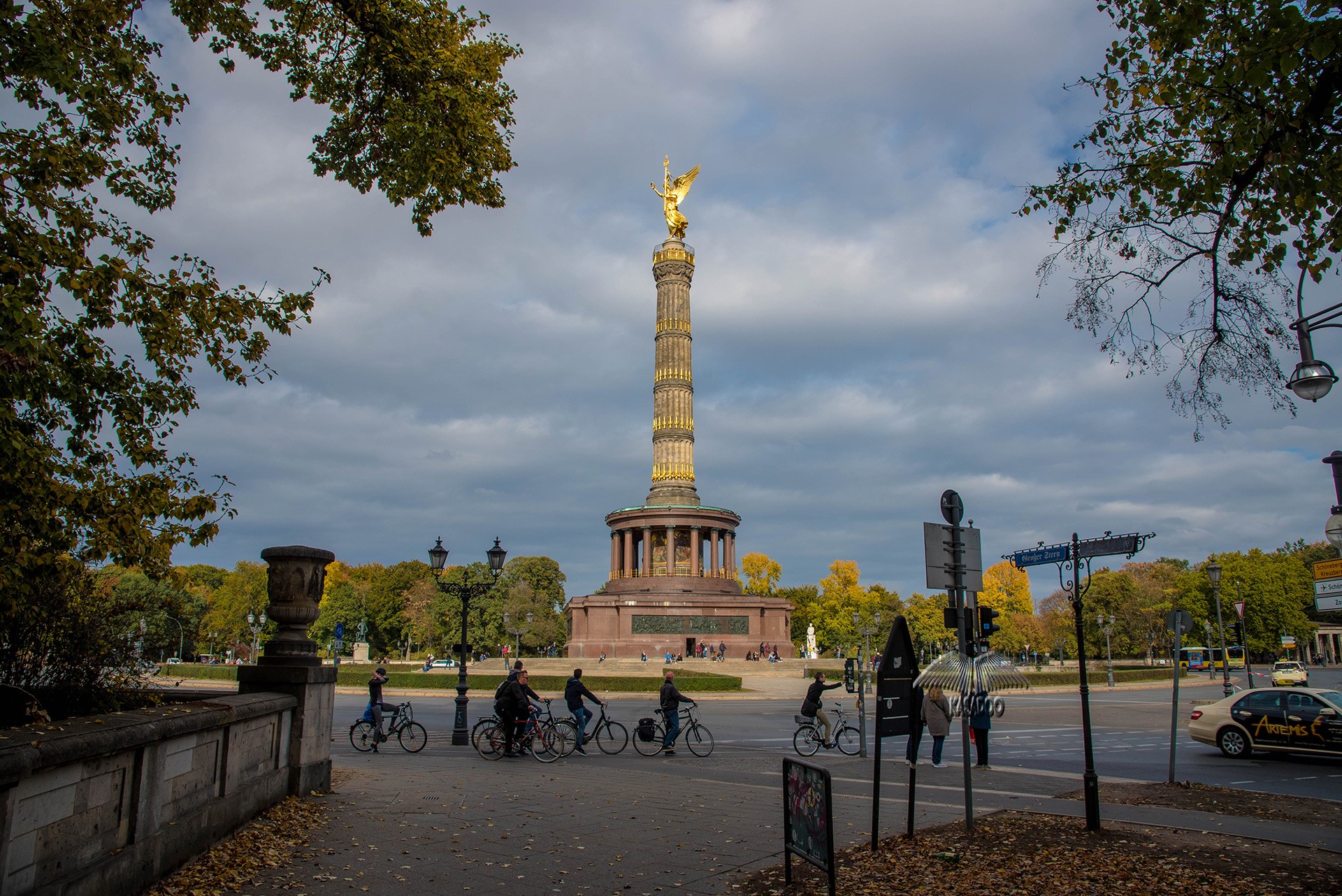 https://mdw-travel-data-us-east-1.s3.amazonaws.com/img/country/Germany/Victory-Column/img_00.jpg