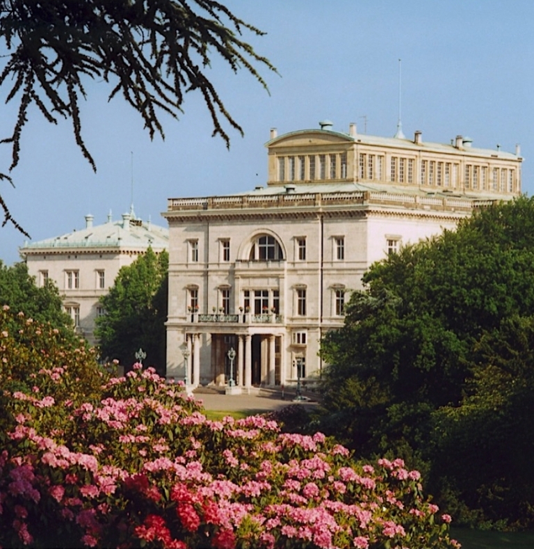https://mdw-travel-data-us-east-1.s3.amazonaws.com/img/country/Germany/Villa-Hugel/img_02.jpg