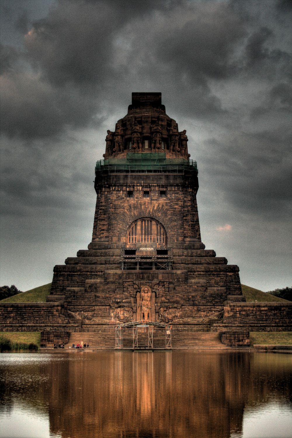 https://mdw-travel-data-us-east-1.s3.amazonaws.com/img/country/Germany/Volkerschlachtdenkmal/img_03.jpg