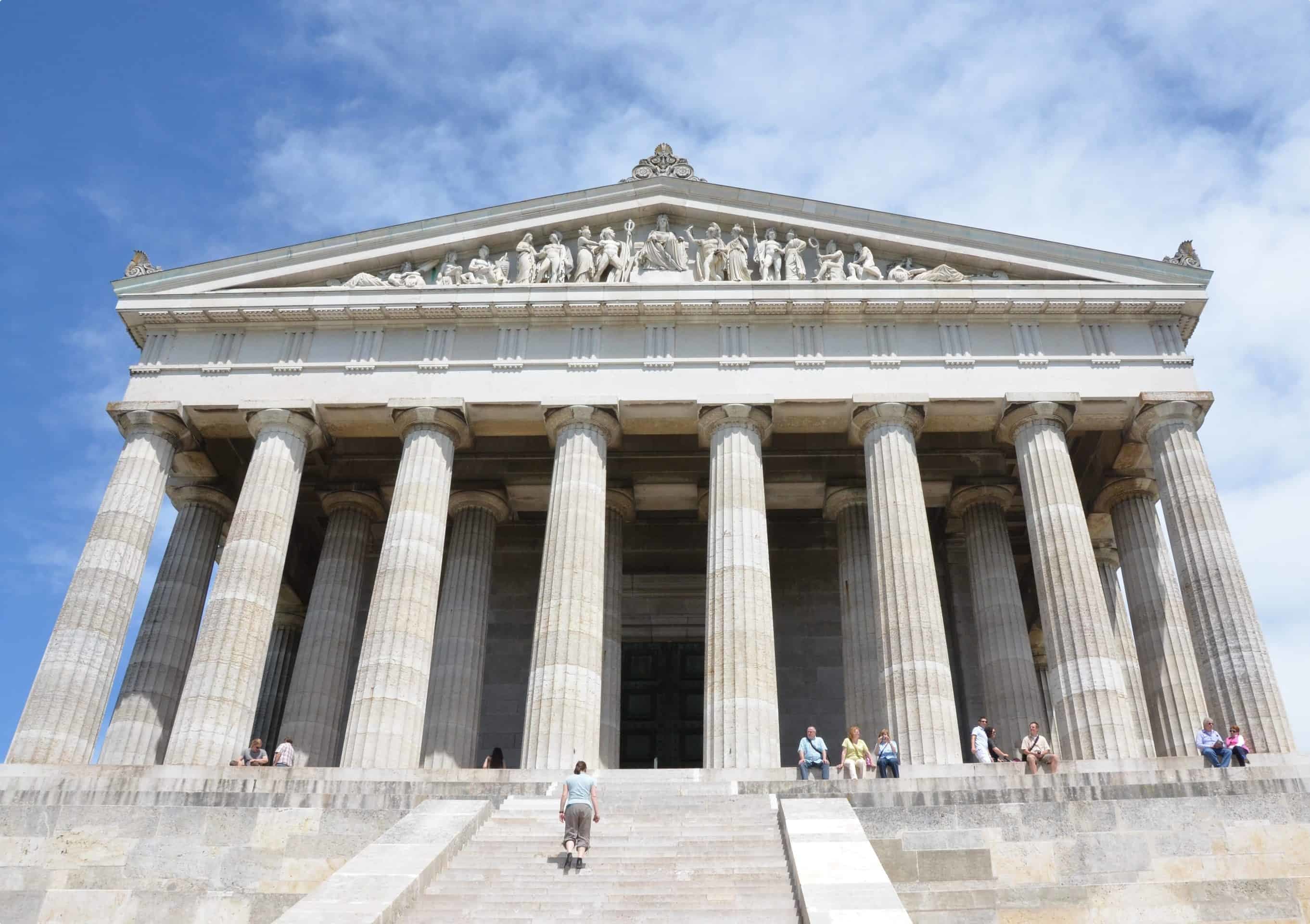 https://mdw-travel-data-us-east-1.s3.amazonaws.com/img/country/Germany/Walhalla-Memorial/img_02.jpg