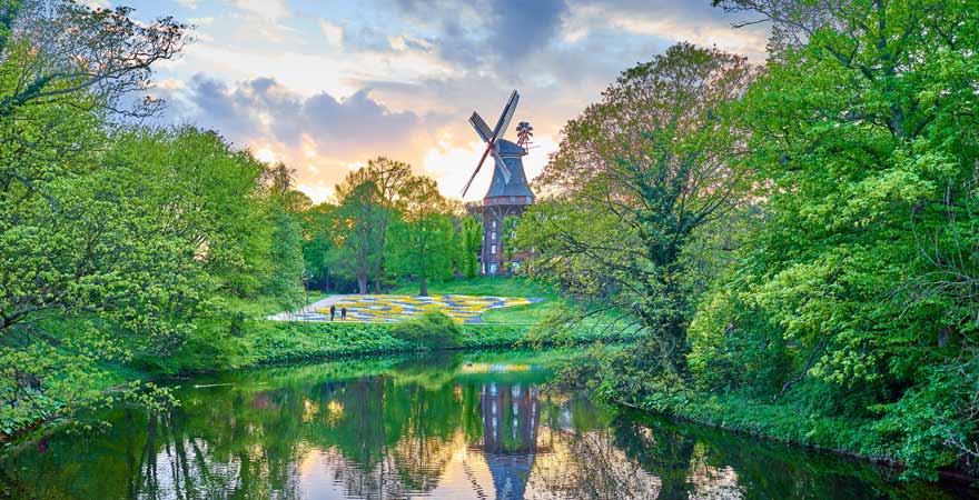 https://mdw-travel-data-us-east-1.s3.amazonaws.com/img/country/Germany/Wallanlagen-Bremen/img_00.jpg