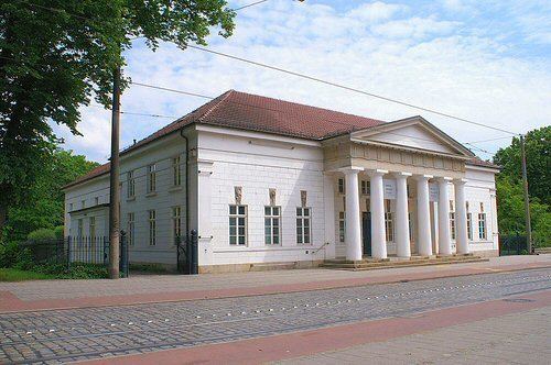 https://mdw-travel-data-us-east-1.s3.amazonaws.com/img/country/Germany/Wilhelm-Wagenfeld-House/img_02.jpg