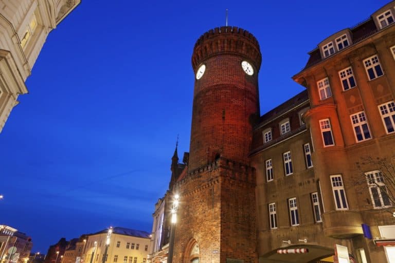 https://mdw-travel-data-us-east-1.s3.amazonaws.com/img/country/Germany/Windmill-Cottbus/img_00.jpg