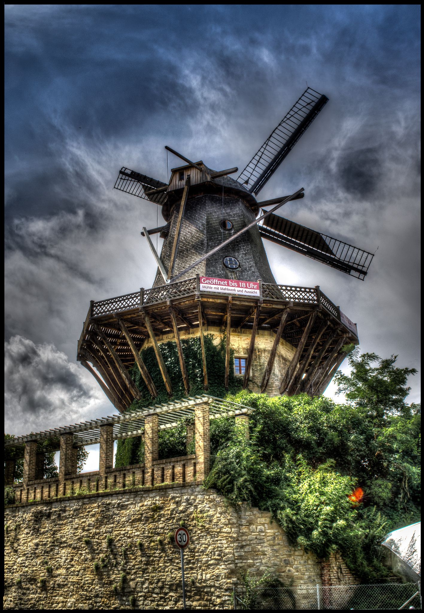 https://mdw-travel-data-us-east-1.s3.amazonaws.com/img/country/Germany/Windmill-Cottbus/img_02.jpg