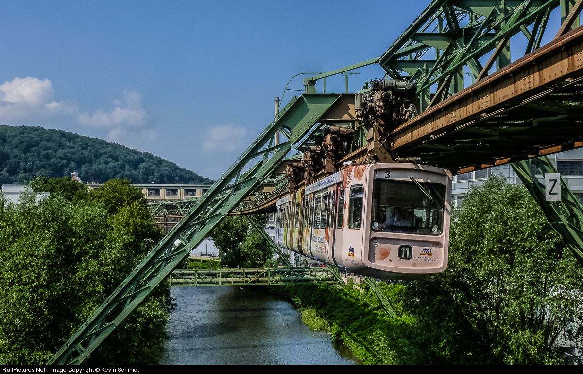 https://mdw-travel-data-us-east-1.s3.amazonaws.com/img/country/Germany/Wuppertal-Suspension-Railway/img_01.jpg