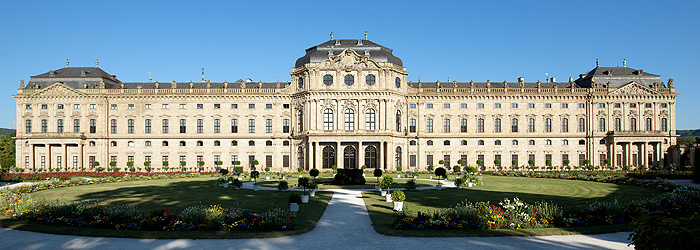 https://mdw-travel-data-us-east-1.s3.amazonaws.com/img/country/Germany/Wurzburg-Residence/img_01.jpg