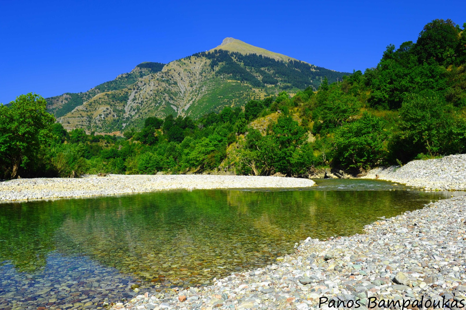 https://mdw-travel-data-us-east-1.s3.amazonaws.com/img/country/Greece/Acheloos-River/img_02.jpg