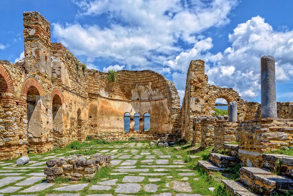 https://mdw-travel-data-us-east-1.s3.amazonaws.com/img/country/Greece/Agios-Achillios---Rotunda-Church/img_03.jpg