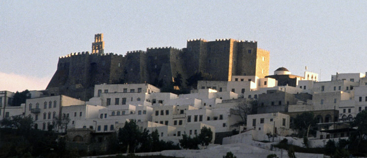 https://mdw-travel-data-us-east-1.s3.amazonaws.com/img/country/Greece/Agios-Theologos-Monastery/img_02.jpg