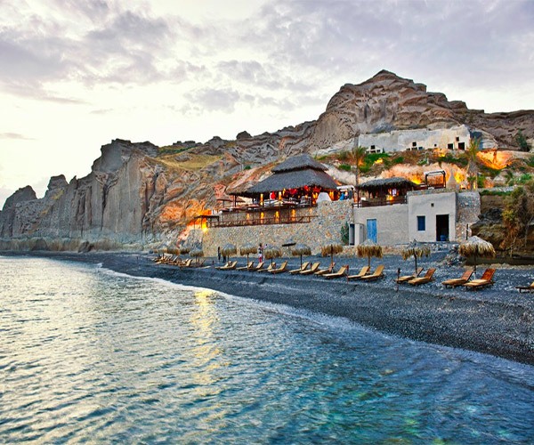 https://mdw-travel-data-us-east-1.s3.amazonaws.com/img/country/Greece/Alemagou-Beach-Bar/img_03.jpg
