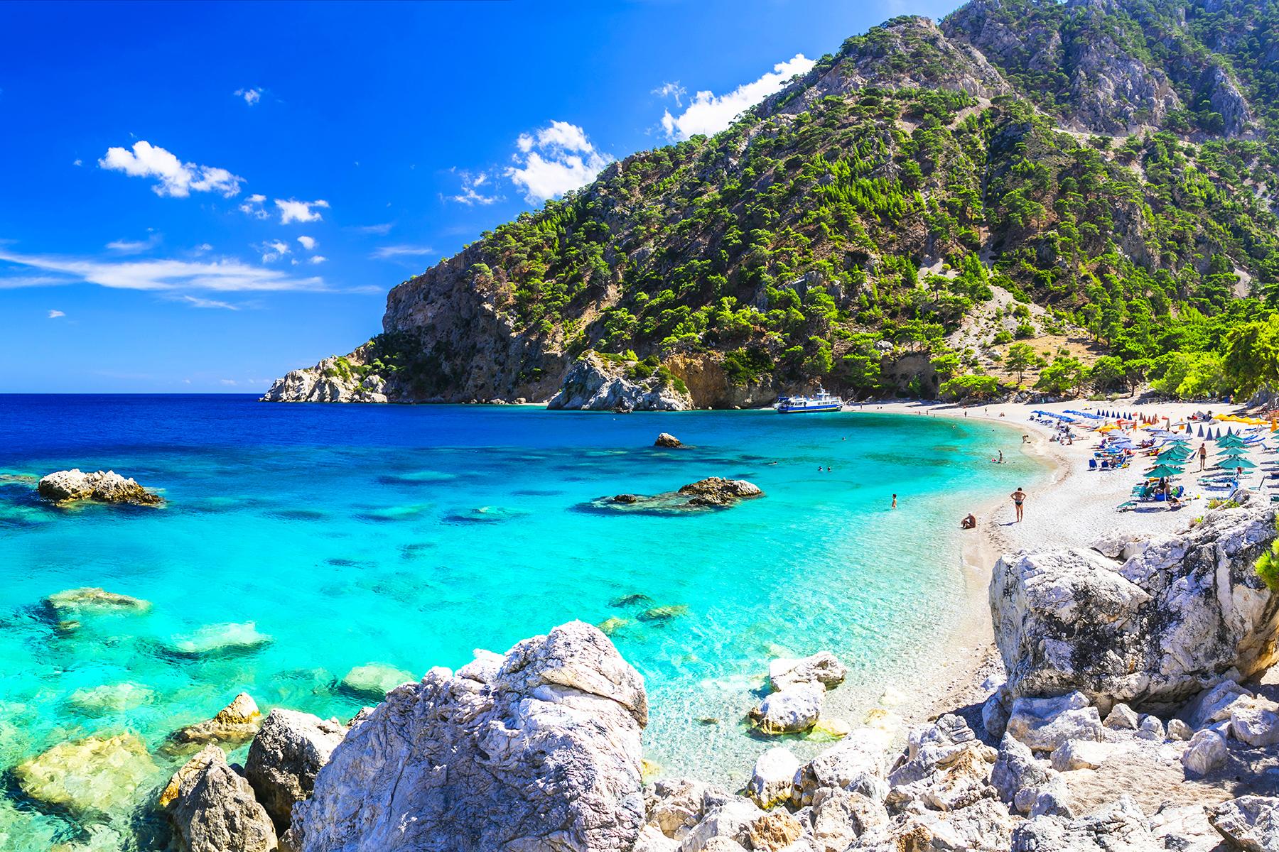 https://mdw-travel-data-us-east-1.s3.amazonaws.com/img/country/Greece/Alemagou-Beach/img_03.jpg