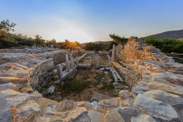 https://mdw-travel-data-us-east-1.s3.amazonaws.com/img/country/Greece/Aliki-Archaeological-Site/img_01.jpg