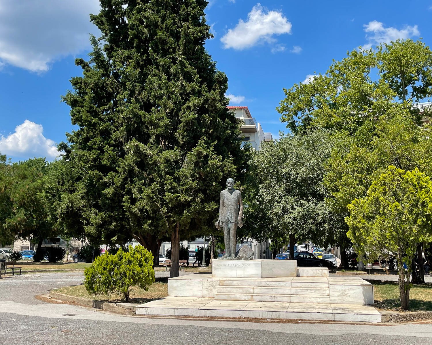https://mdw-travel-data-us-east-1.s3.amazonaws.com/img/country/Greece/Anavros-Park/img_02.jpg
