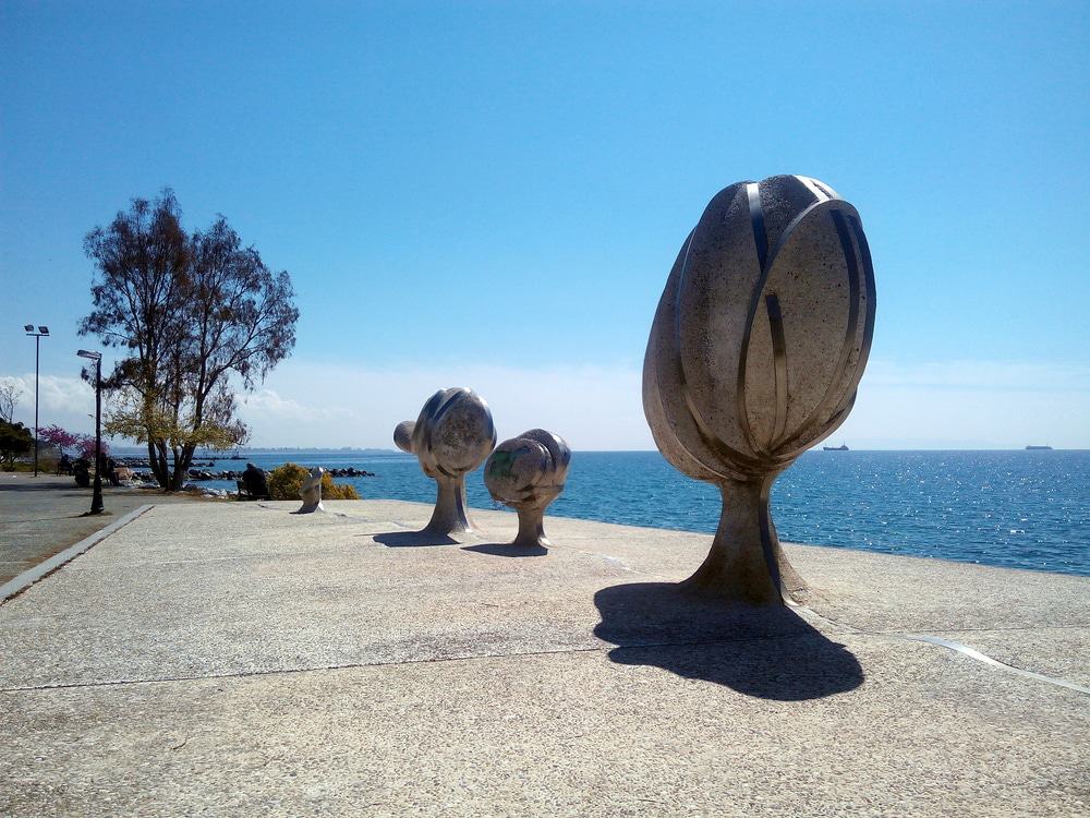 https://mdw-travel-data-us-east-1.s3.amazonaws.com/img/country/Greece/Anavros-Park/img_03.jpg