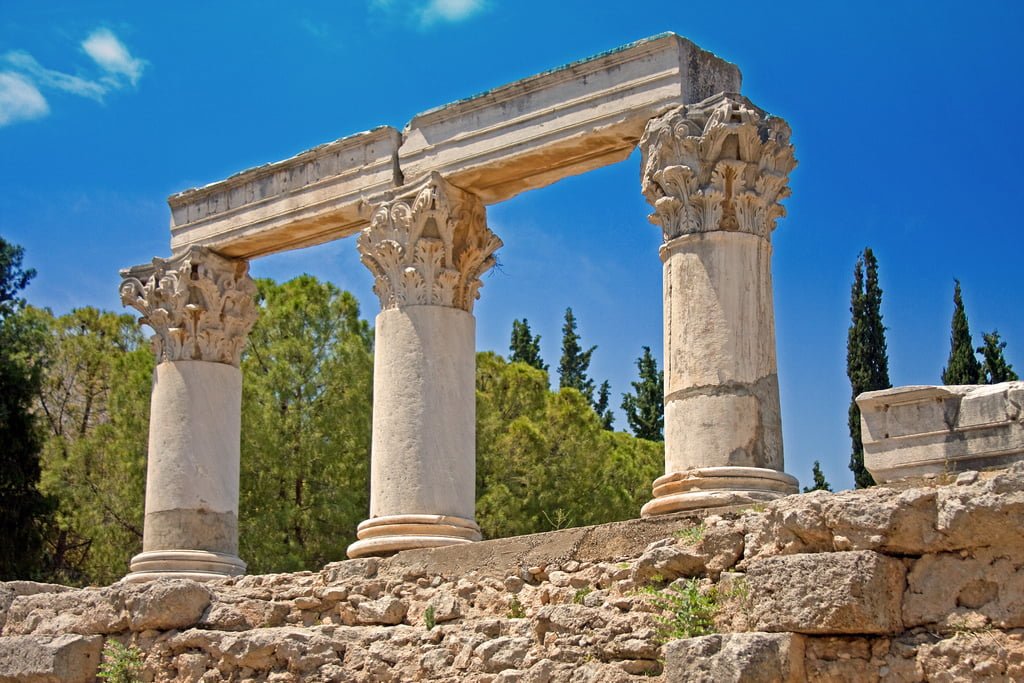 https://mdw-travel-data-us-east-1.s3.amazonaws.com/img/country/Greece/Ancient-Corinth/img_03.jpg