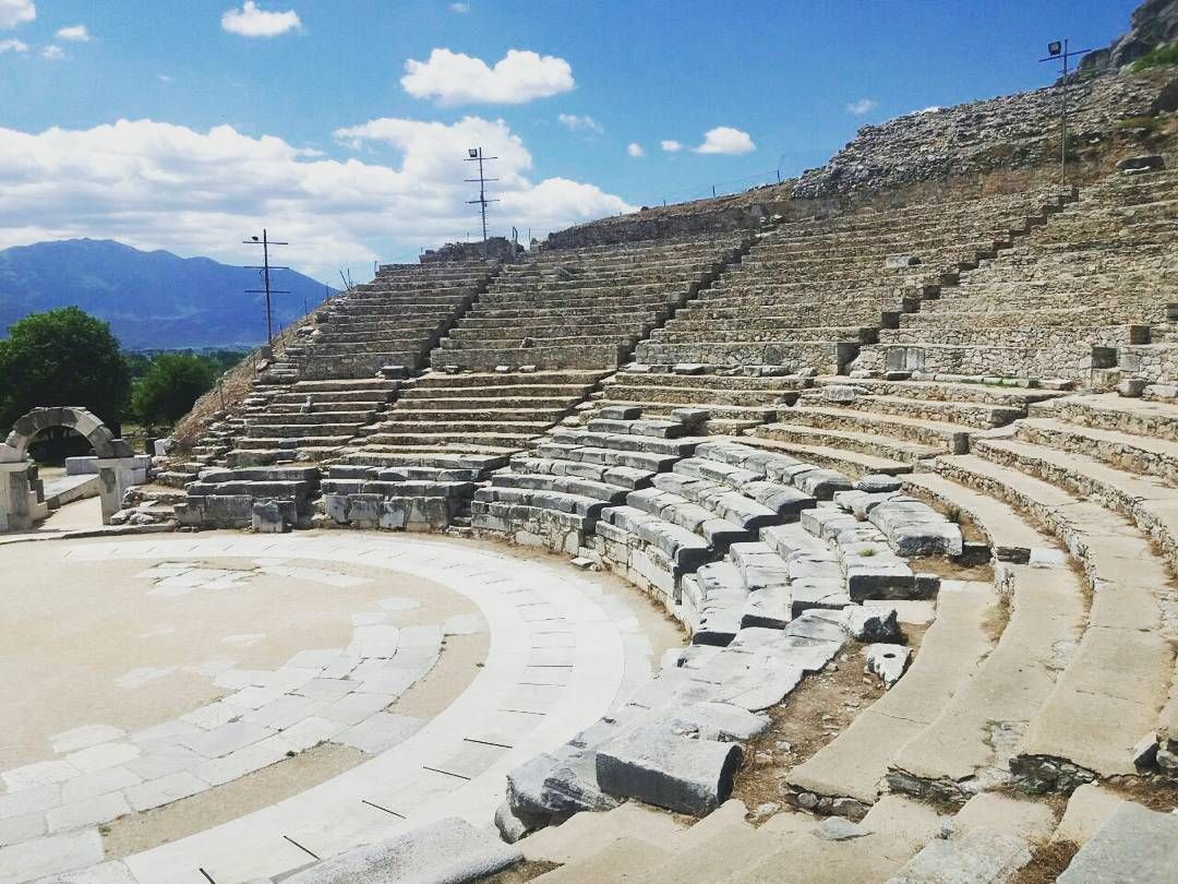 https://mdw-travel-data-us-east-1.s3.amazonaws.com/img/country/Greece/Ancient-Theater-of-Philippi/img_02.jpg
