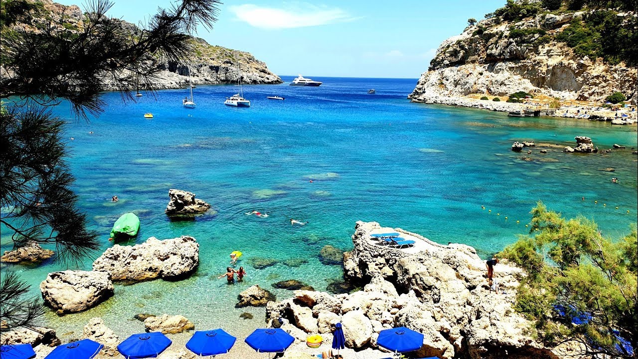 https://mdw-travel-data-us-east-1.s3.amazonaws.com/img/country/Greece/Anthony-Quinn-Bay/img_02.jpg