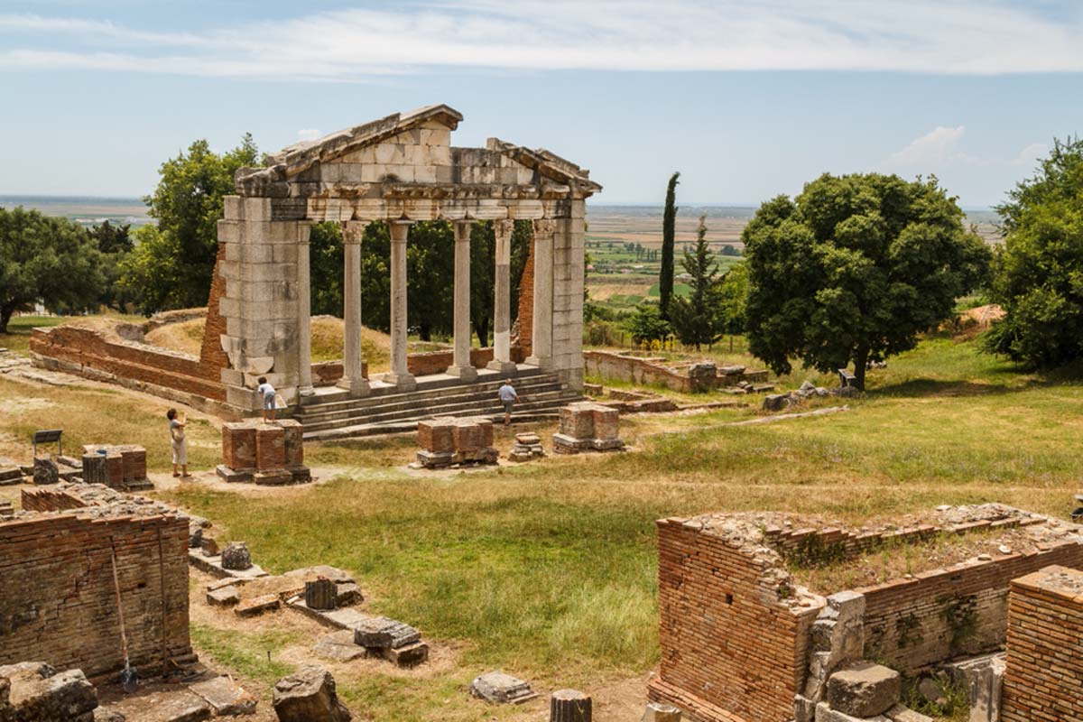 https://mdw-travel-data-us-east-1.s3.amazonaws.com/img/country/Greece/Apollonia/img_01.jpg