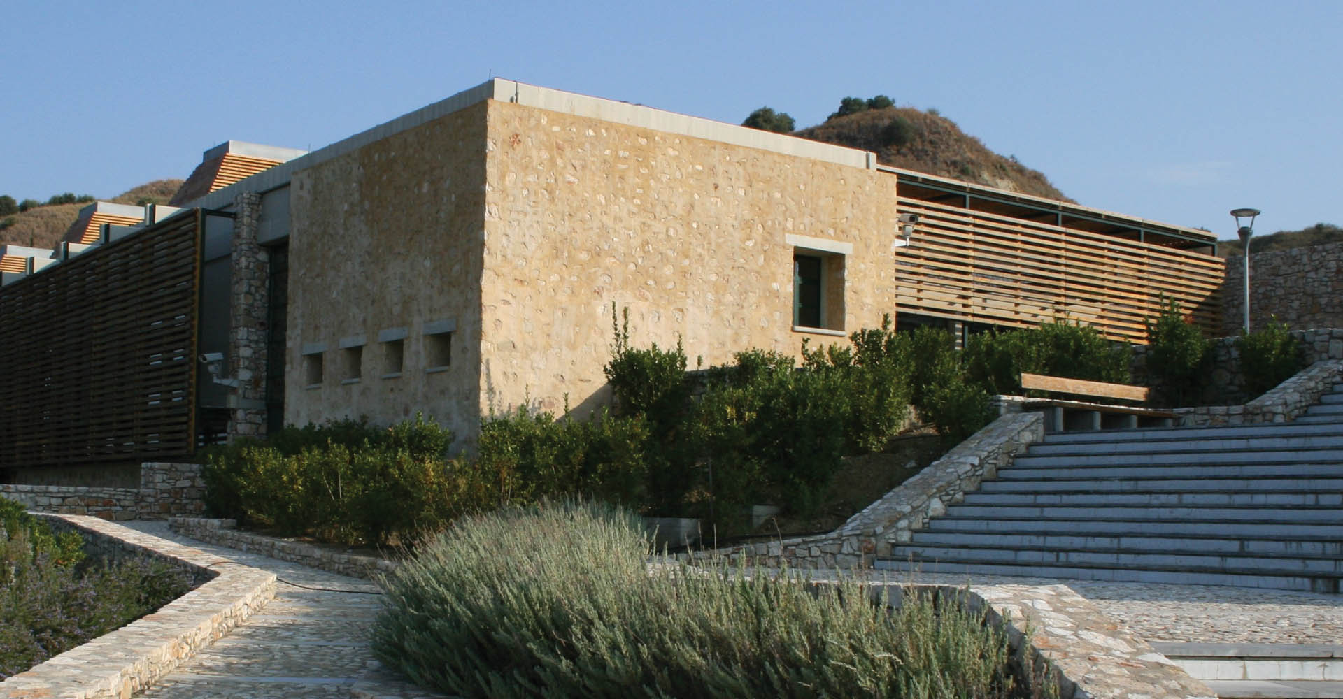 https://mdw-travel-data-us-east-1.s3.amazonaws.com/img/country/Greece/Archaeological-Museum-of-Ilida/img_03.jpg