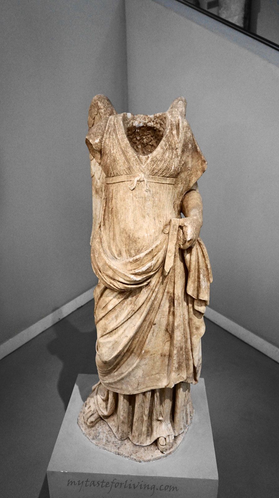 https://mdw-travel-data-us-east-1.s3.amazonaws.com/img/country/Greece/Archaeological-Museum-of-Thasos/img_02.jpg