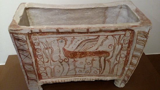 https://mdw-travel-data-us-east-1.s3.amazonaws.com/img/country/Greece/Archaeological-Museum-of-Thiva/img_02.jpg