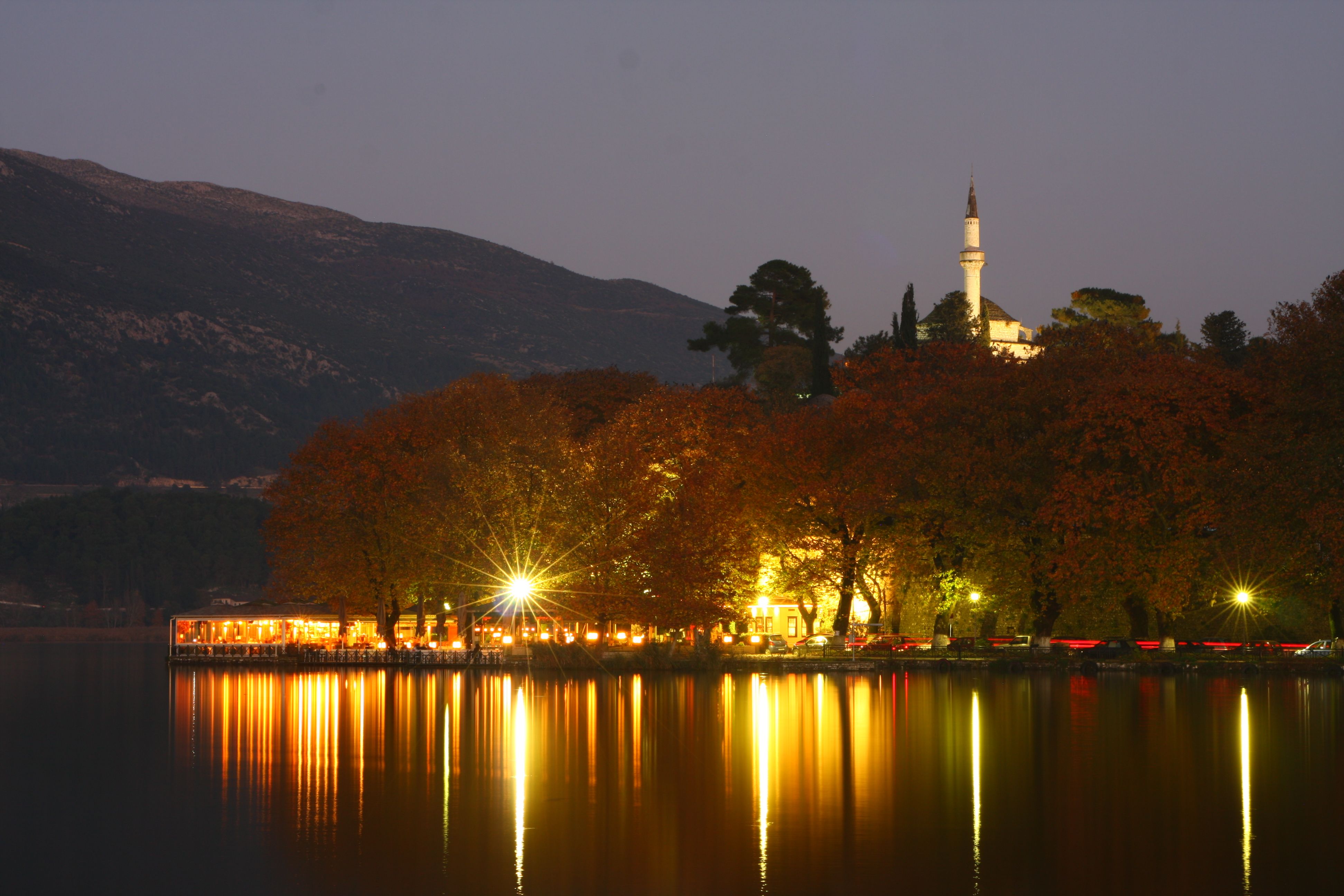 https://mdw-travel-data-us-east-1.s3.amazonaws.com/img/country/Greece/Aslan-Pasha-Mosque/img_01.jpg