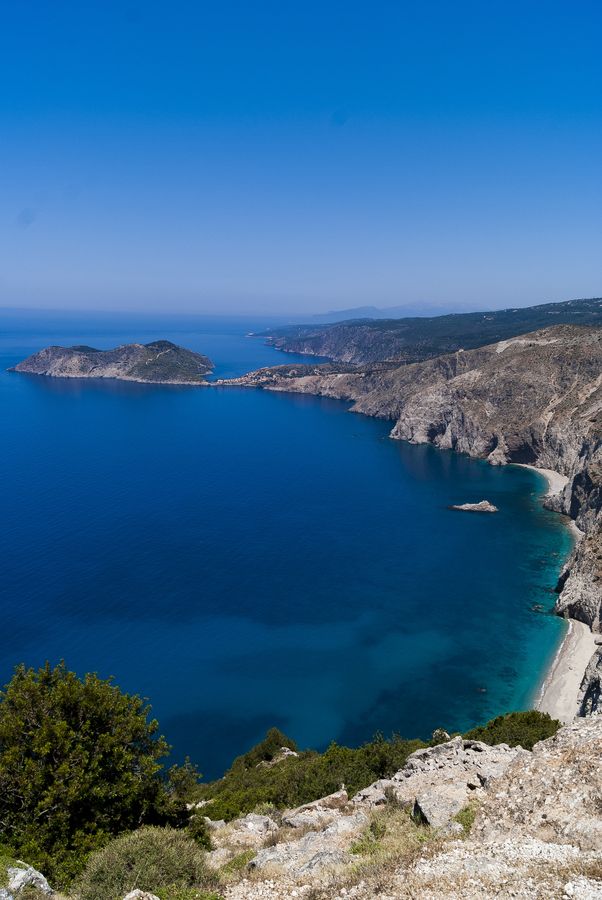 https://mdw-travel-data-us-east-1.s3.amazonaws.com/img/country/Greece/Assos-Village/img_00.jpg
