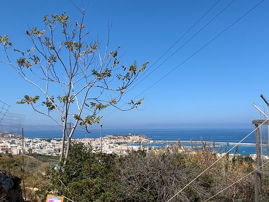 https://mdw-travel-data-us-east-1.s3.amazonaws.com/img/country/Greece/Biotopoi-Nature-Park/img_03.jpg
