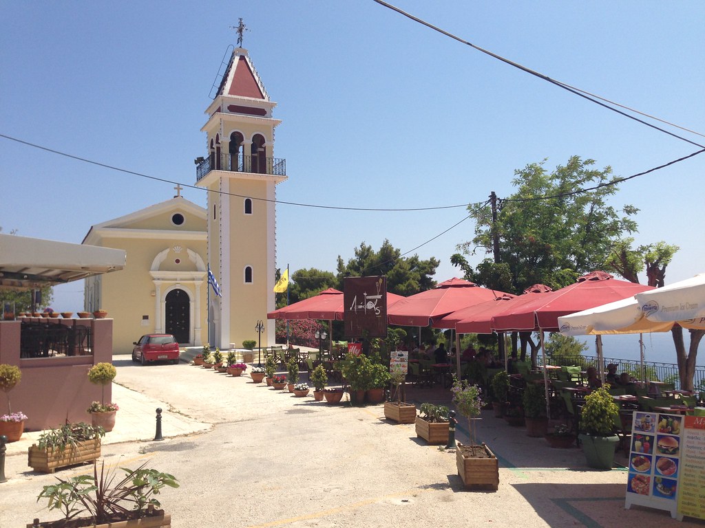 https://mdw-travel-data-us-east-1.s3.amazonaws.com/img/country/Greece/Bochali/img_03.jpg