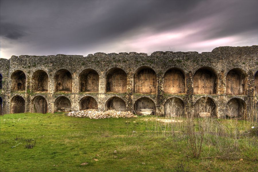 https://mdw-travel-data-us-east-1.s3.amazonaws.com/img/country/Greece/Byzantine-Fortifications-of-Ioannina/img_03.jpg