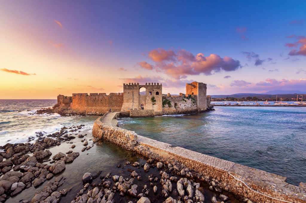 https://mdw-travel-data-us-east-1.s3.amazonaws.com/img/country/Greece/Castle-of-Methoni/img_03.jpg