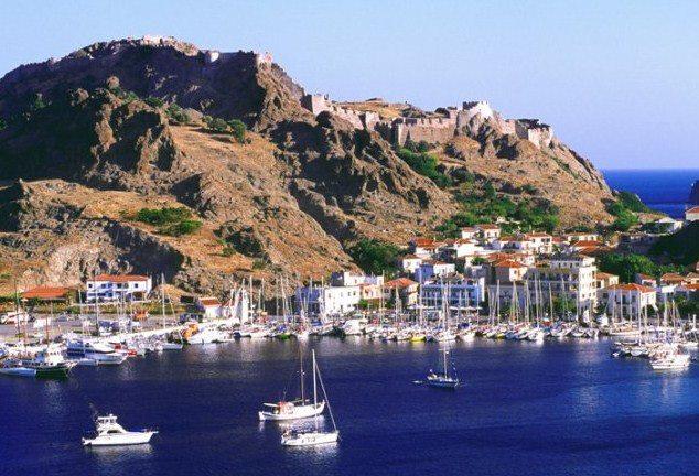 https://mdw-travel-data-us-east-1.s3.amazonaws.com/img/country/Greece/Castle-of-Myrina/img_01.jpg