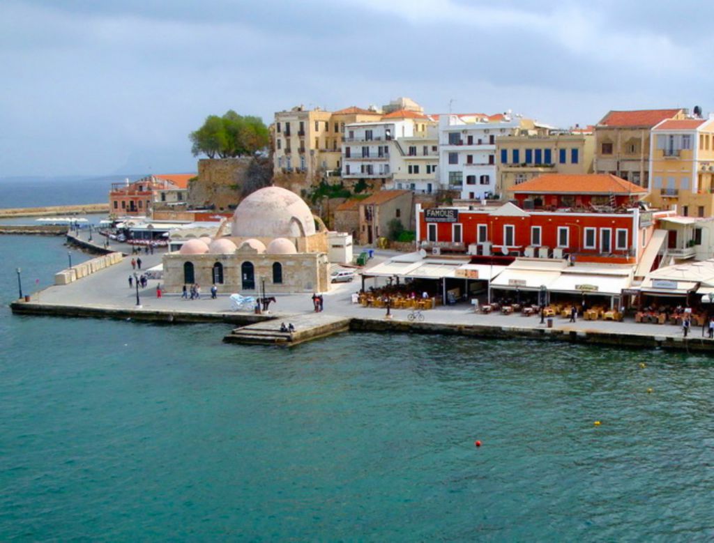 https://mdw-travel-data-us-east-1.s3.amazonaws.com/img/country/Greece/Chania-Old-Town/img_03.jpg