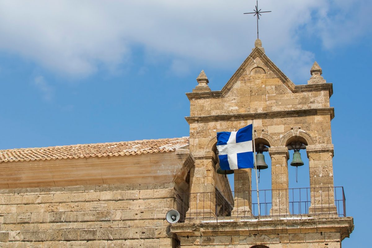 https://mdw-travel-data-us-east-1.s3.amazonaws.com/img/country/Greece/Church-of-Agios-Nikolaos/img_01.jpg