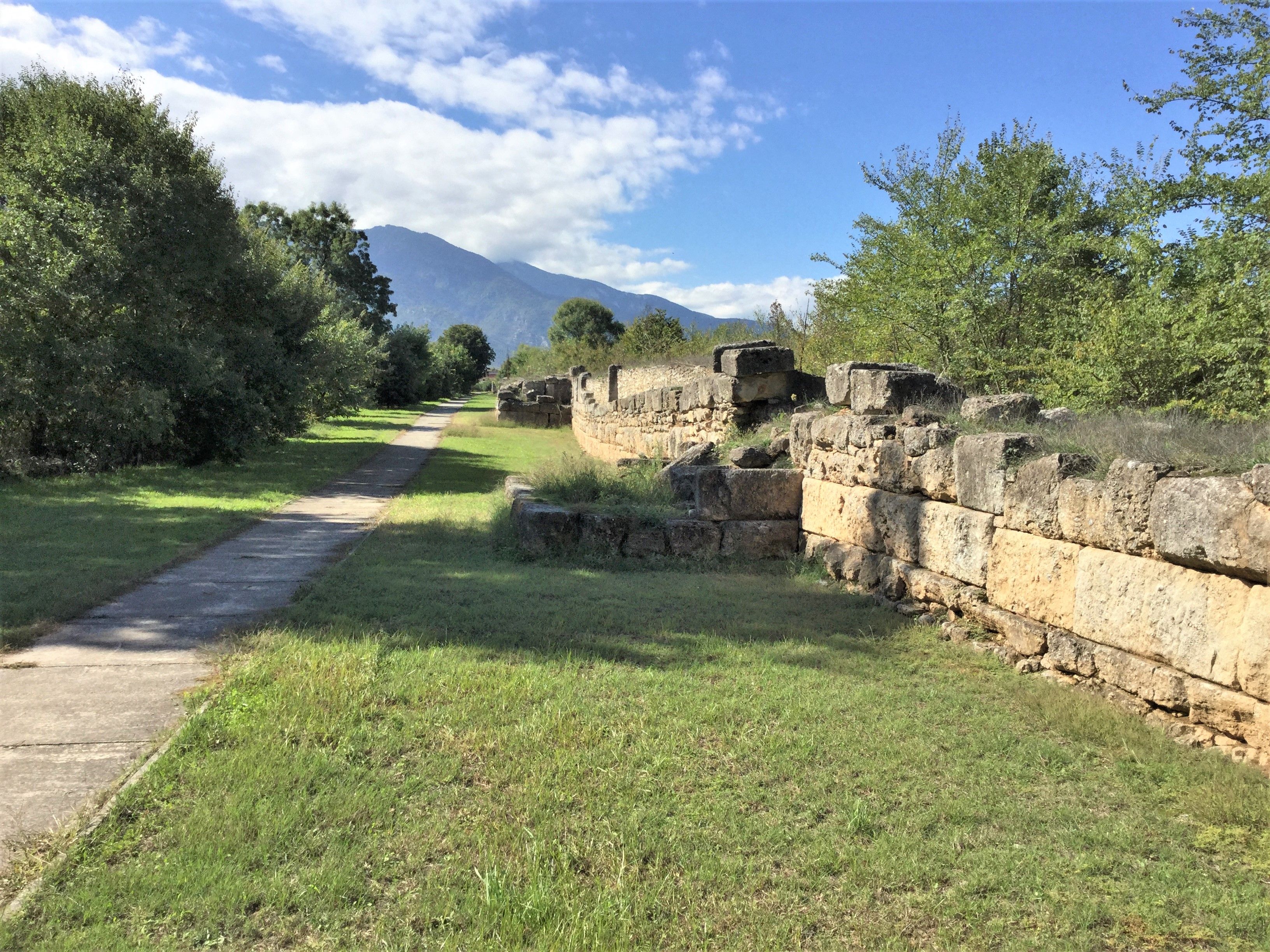 https://mdw-travel-data-us-east-1.s3.amazonaws.com/img/country/Greece/Dion-Archaeological-Park/img_03.jpg