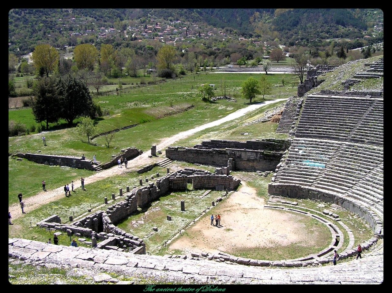 https://mdw-travel-data-us-east-1.s3.amazonaws.com/img/country/Greece/Dodoni-Ancient-Theatre/img_03.jpg