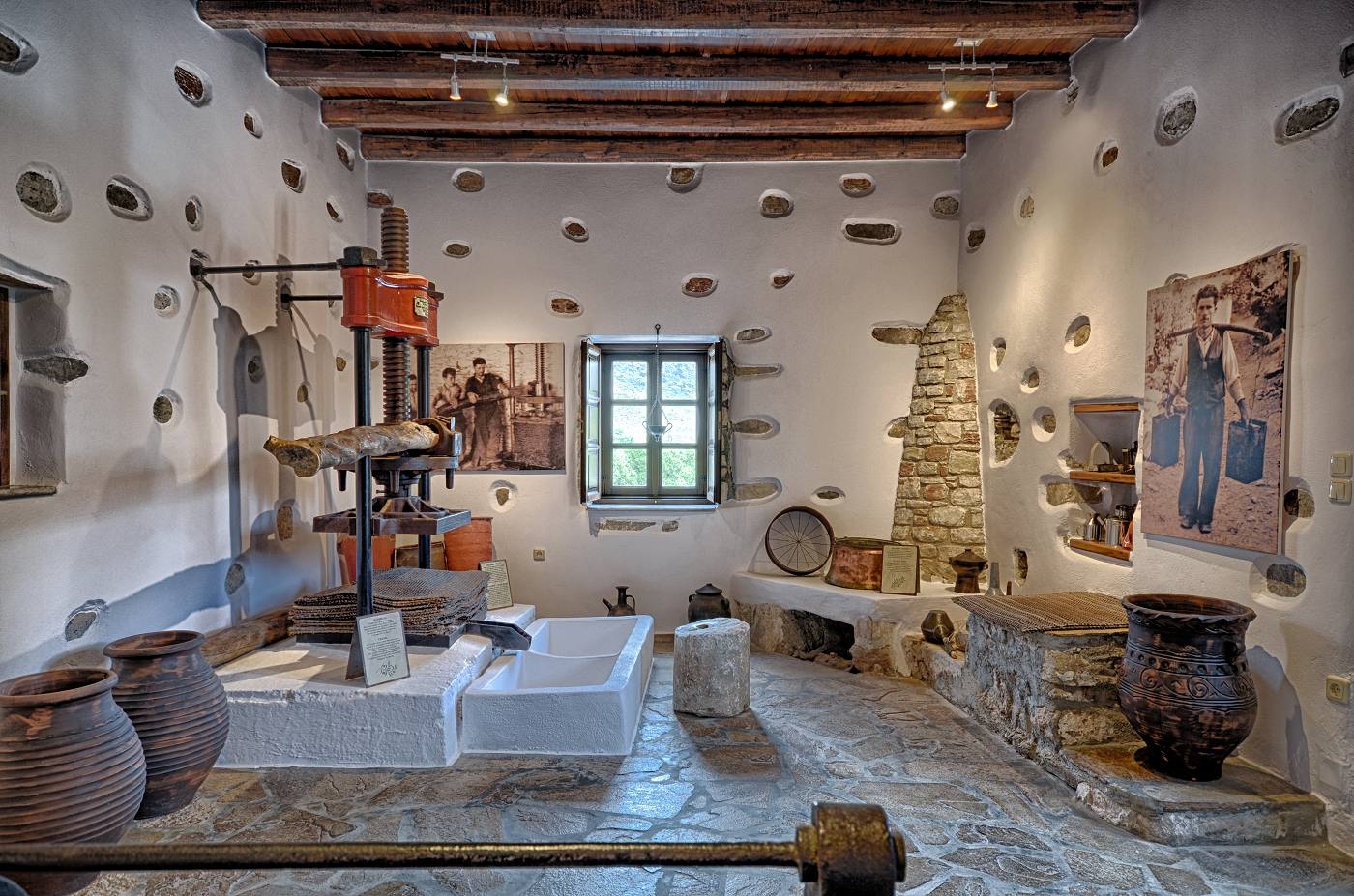 https://mdw-travel-data-us-east-1.s3.amazonaws.com/img/country/Greece/Elissonas-Olive-Oil-Museum/img_03.jpg